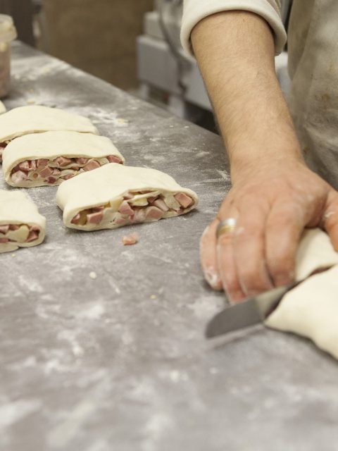 Panini napoletani provola salame - ricetta