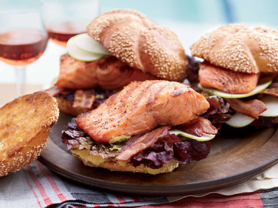 Panino al salmone grigliato e bacon ricetta .- rostivendolo - StevenGY
