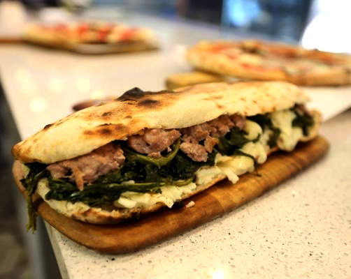 Panuozzo salsiccia e rapini