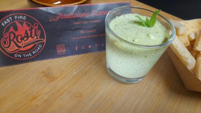 ricette salse artigianali per condire, aperitivo, bruschette,