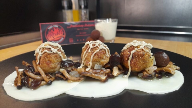 ricetta polpette di carne e crema ai funghi, fingerfood, buffet, catering pisa Rostivendolo