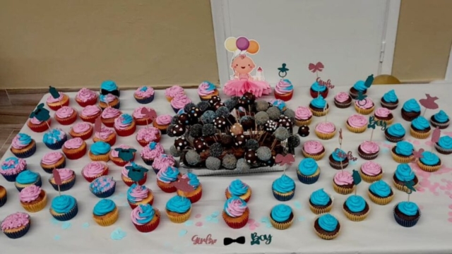Buffet Cupcake e Cakepop Baby Shower, catering Pisa Toscana, food truck, rostivendolo