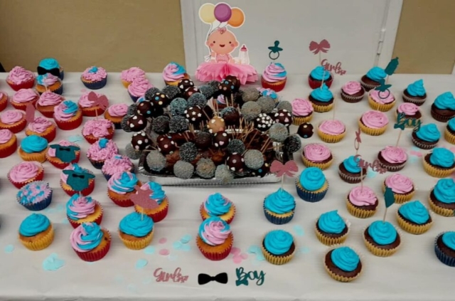 Buffet Cupcake e Cakepop Baby Shower, catering Pisa Toscana, food truck, rostivendolo