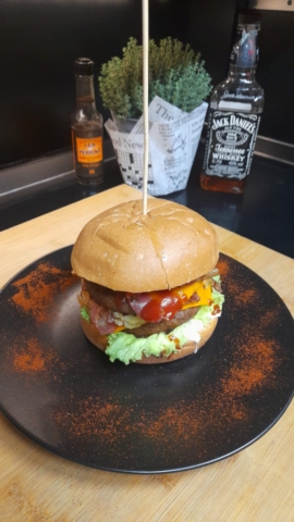 hamburger di chianina, whisky Jack Daniels, Worcestershire, Rostivendolo