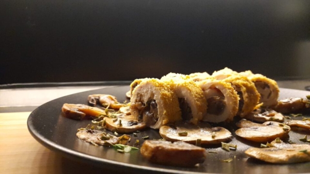 ricetta sushi di carne con pollo e funghi