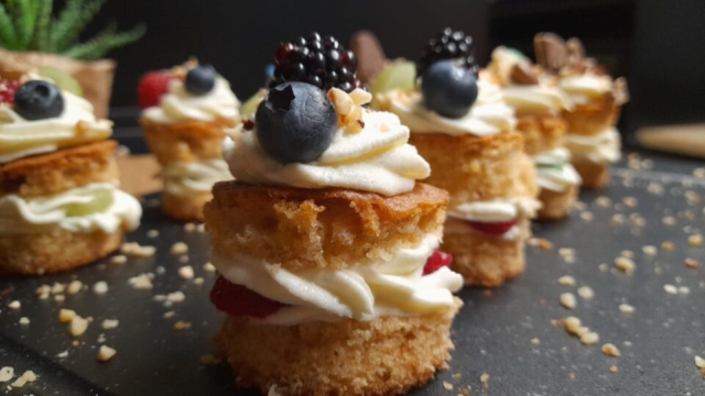 ricetta tortina monoporzione con crema chantilly e frutta fresca