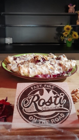 ricetta crespelle, crepes salate con gorgonzola, radicchio, noci