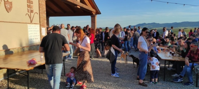 Rostivendolo al Birrificio Agricolo Poggio Rosso BeerDay Peccioli Pisa Toscana