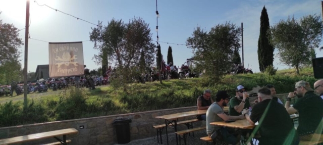 Rostivendolo al Raduno Harley Davidson  Choppers Pisa Toscana