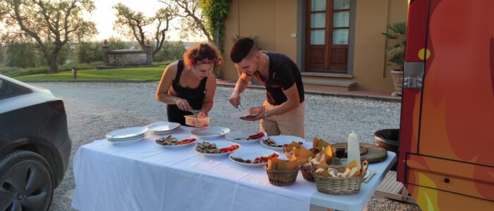 Catering eventi privati aziendali matrimonio toscana pisa food truck