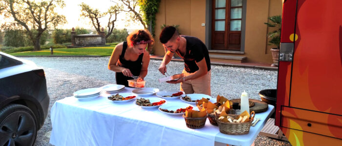 catering pisa toscana food truck rostivendolo